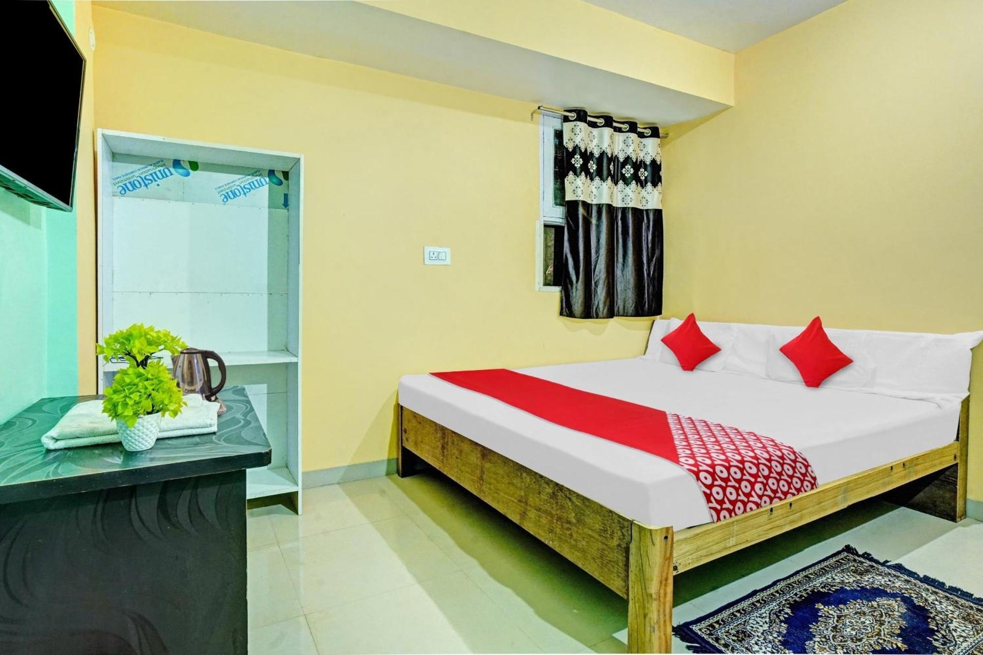 Flagship Hotel Sneh Inn Rms Colony Patna  Bagian luar foto